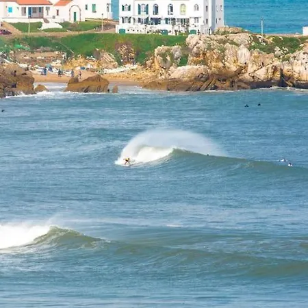 בית נופש Amazing Modern House On The Sea! *