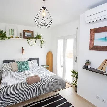 Holiday home Amazing Modern House On The Sea! Ferrel (Leiria)