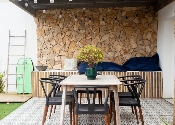 Amazing Modern House On The Sea! Semesterbostad Ferrel (Leiria)